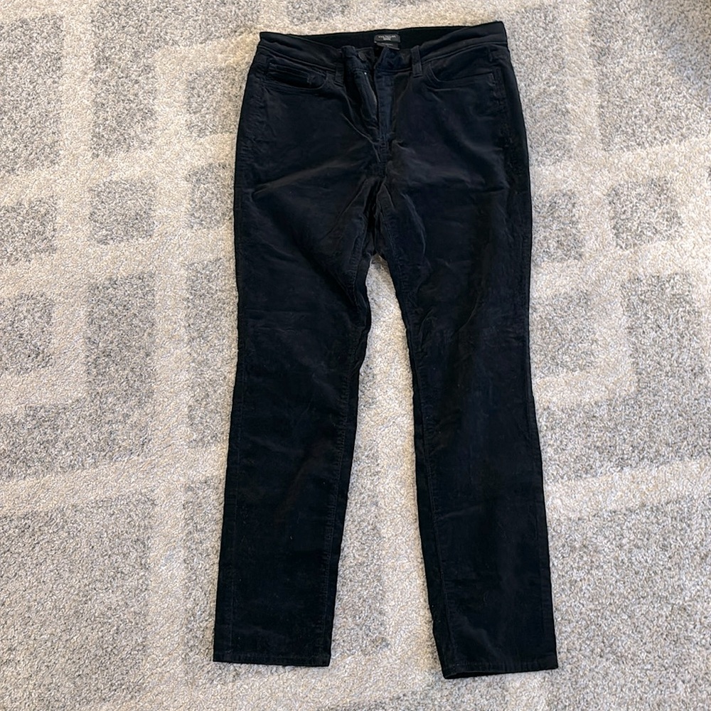 Women’s Ann Taylor factory black 10 petite pants( velvet feel )